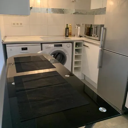 App 4 Pieces 3 Chambres 75m2 *
