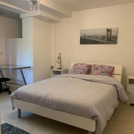 Apartment App 4 Pieces 3 Chambres 75m2 *